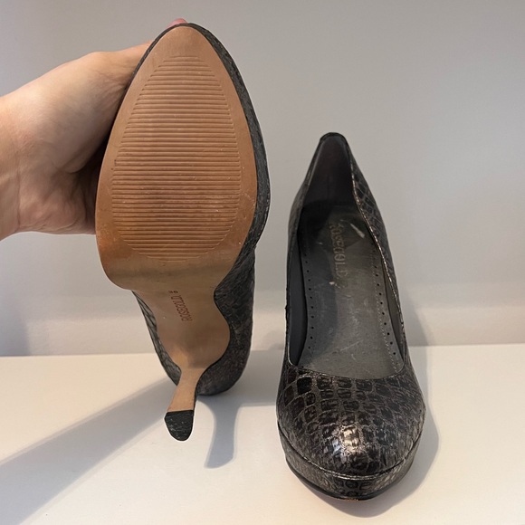 Leather heels - Picture 4 of 4